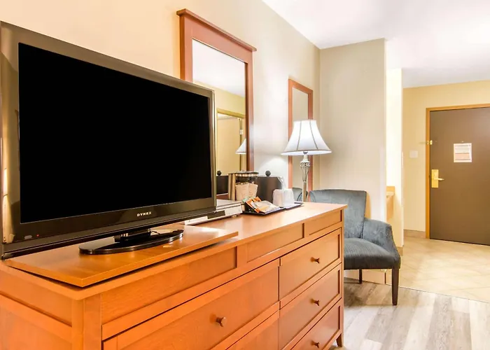 Comfort Inn & Suites
